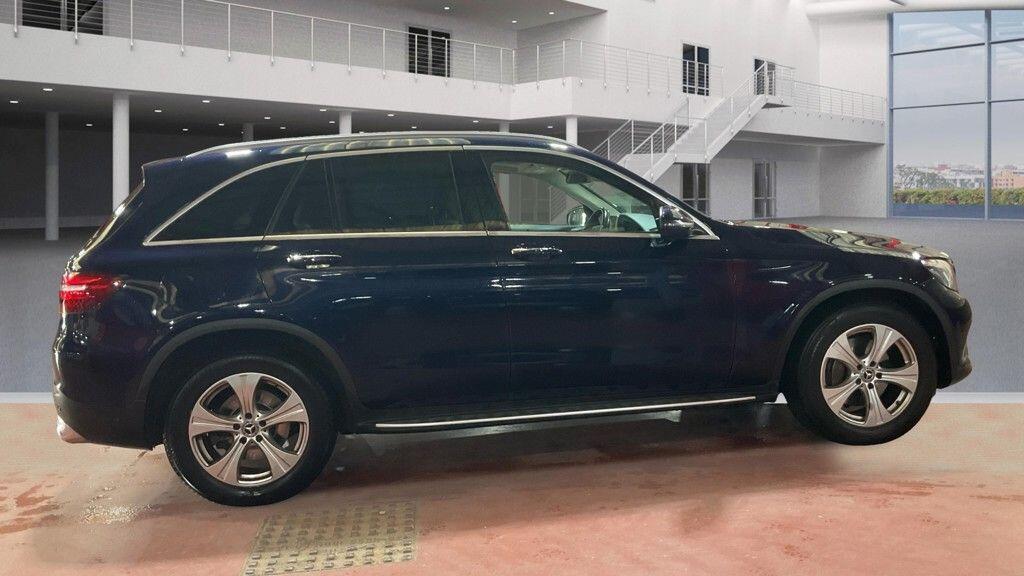 Used Mercedes-Benz GLC 2017 for sale - 76743576: Photo 5
