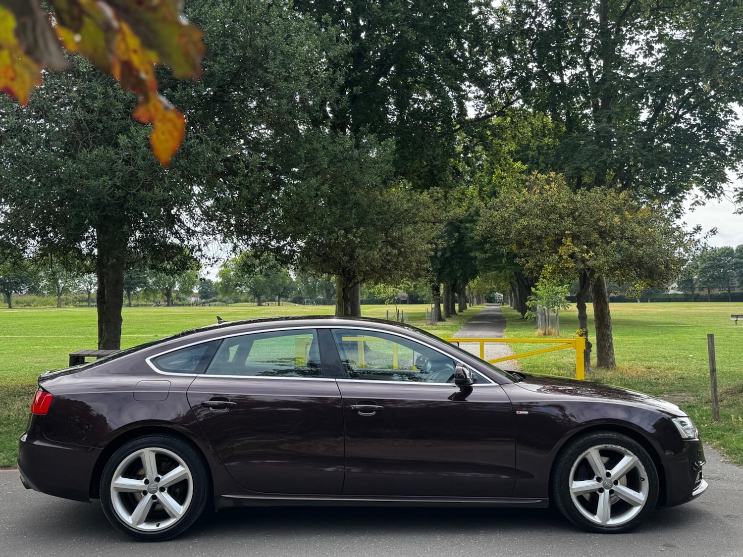 Used Audi A5 2013 for sale - 76952357: Photo 2