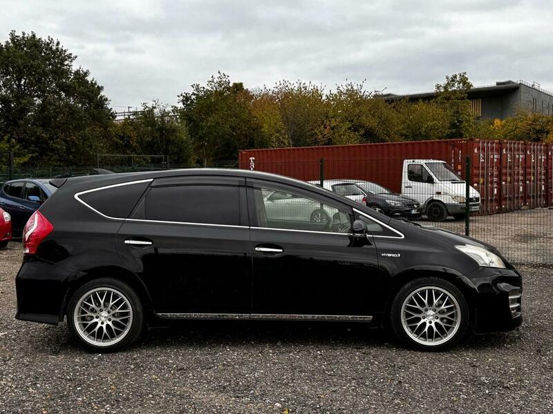 Used Toyota Prius 2024 for sale - 78205354: Photo 4