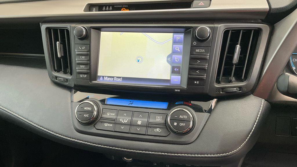 Used Toyota RAV4 2016 for sale - 76158605: Photo 11
