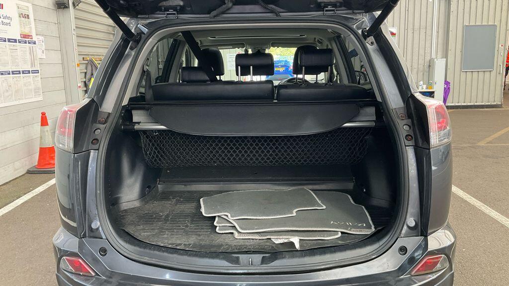 Used Toyota RAV4 2016 for sale - 76158605: Photo 7