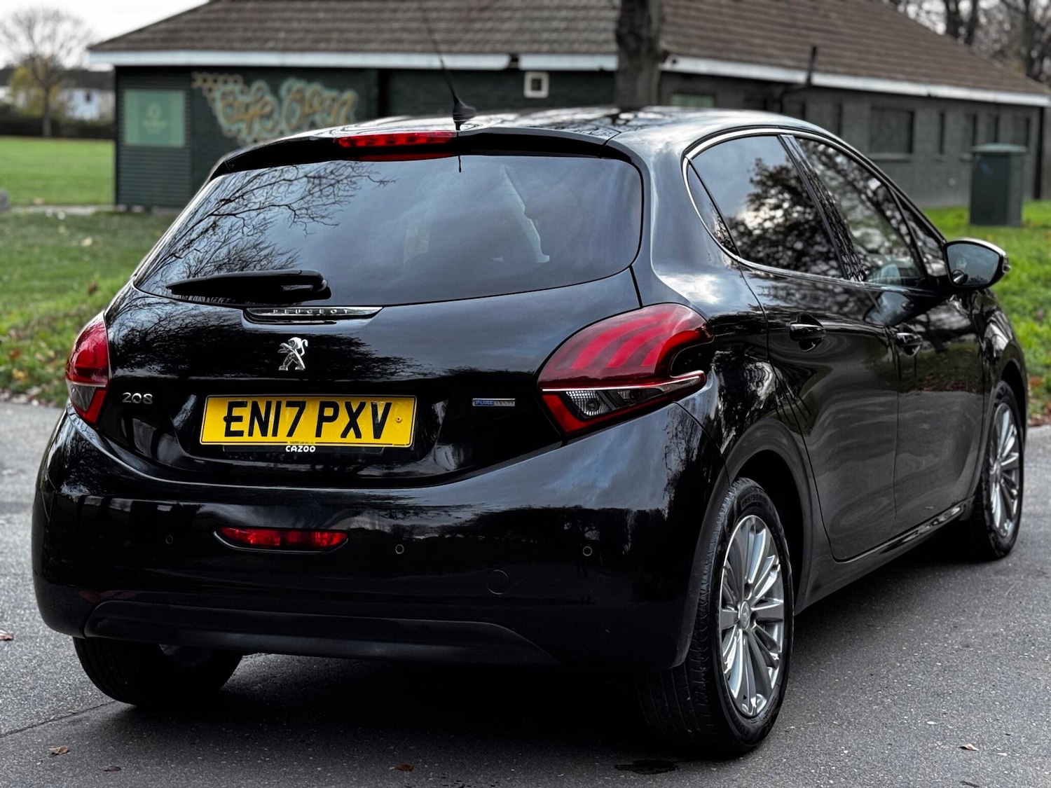 Used Peugeot 208 2017 for sale - 76633496: Photo 18