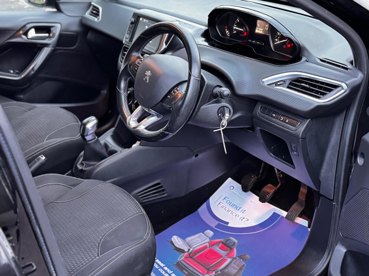 Used Peugeot 208 2017 for sale - 76633496: Photo 23