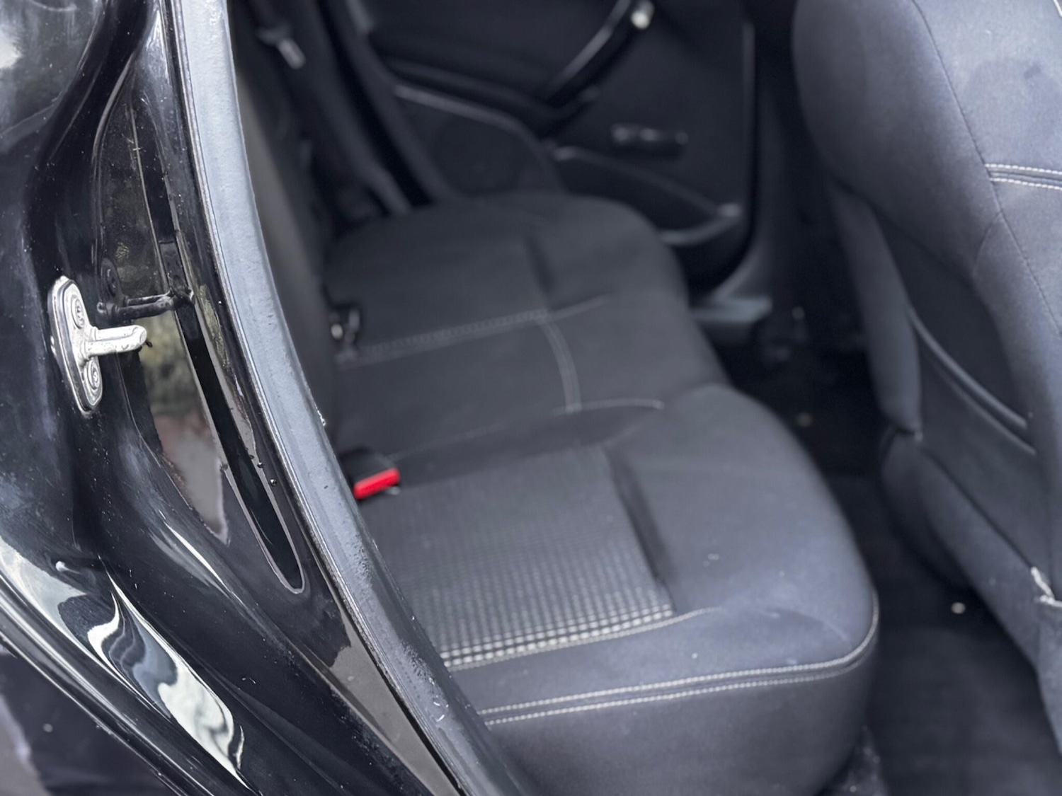 Used Peugeot 208 2017 for sale - 76633496: Photo 24