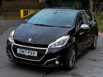 Used Peugeot 208 2017 for sale - 76633496: Photo