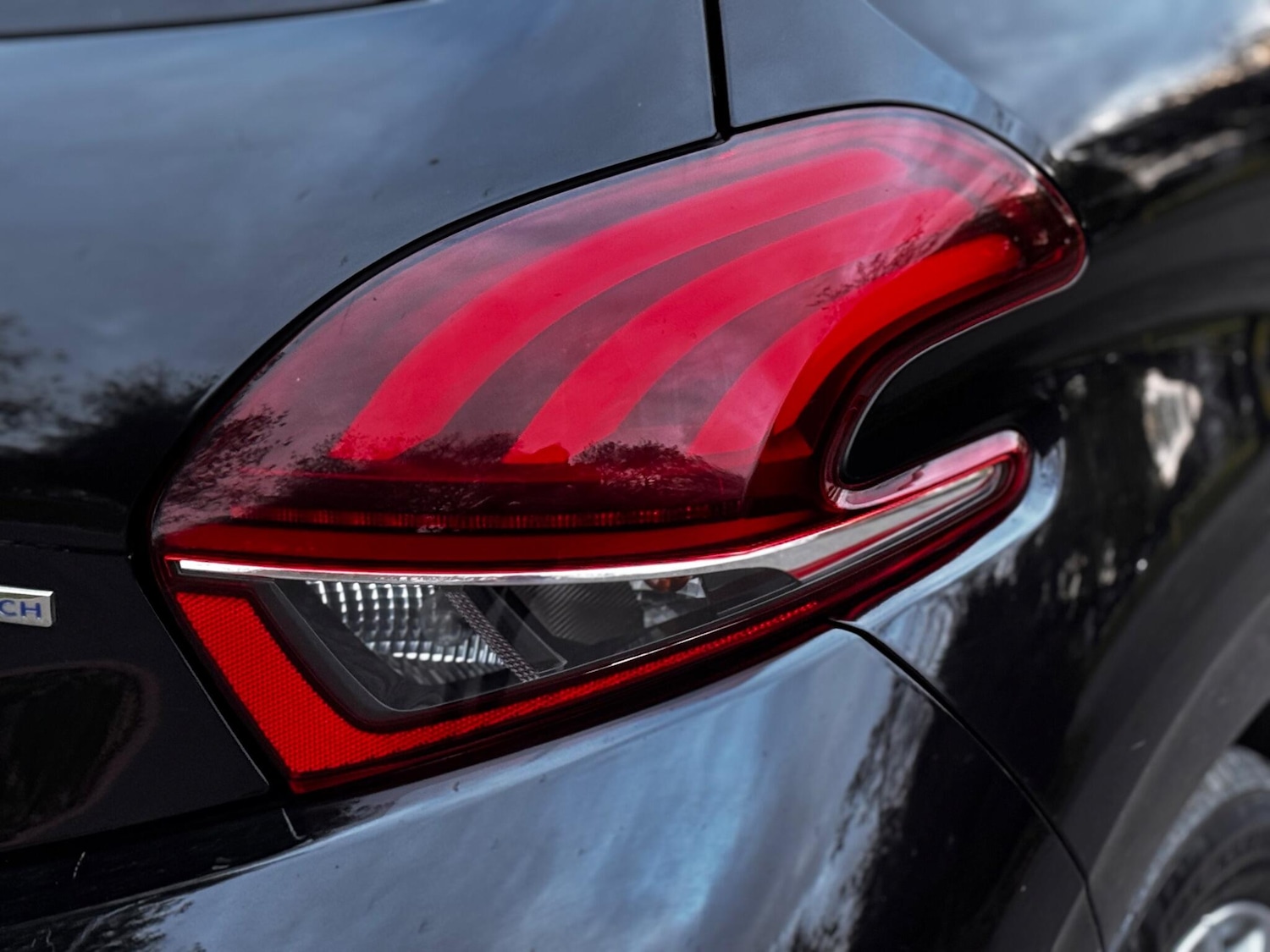 Used Peugeot 208 2017 for sale - 76633496: Photo 40