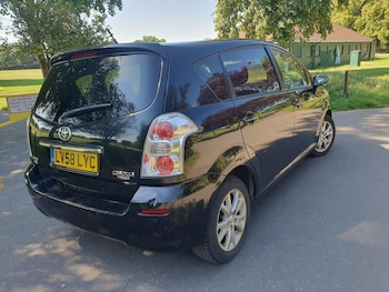 Used Toyota Corolla Verso 2008 for sale - 79158730: Photo