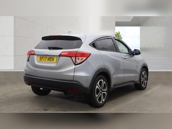 Used Honda HR-V 2017 for sale - 79291503: Photo