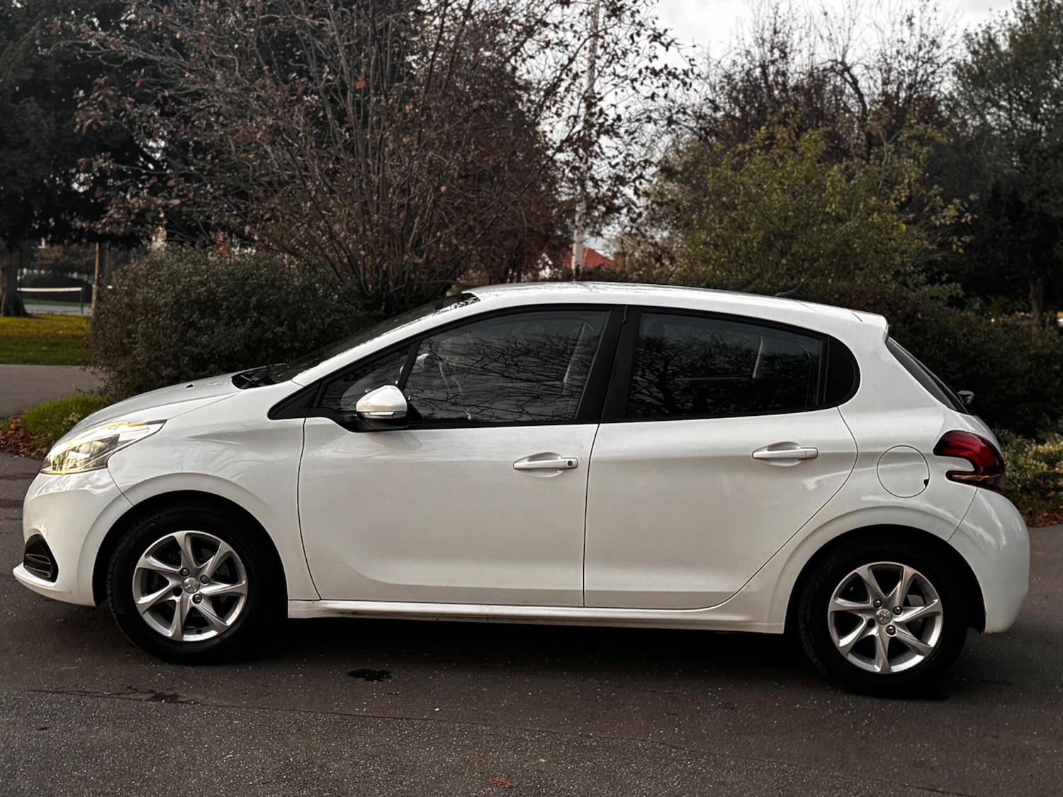 Used Peugeot 208 2018 for sale - 76701639: Photo 11