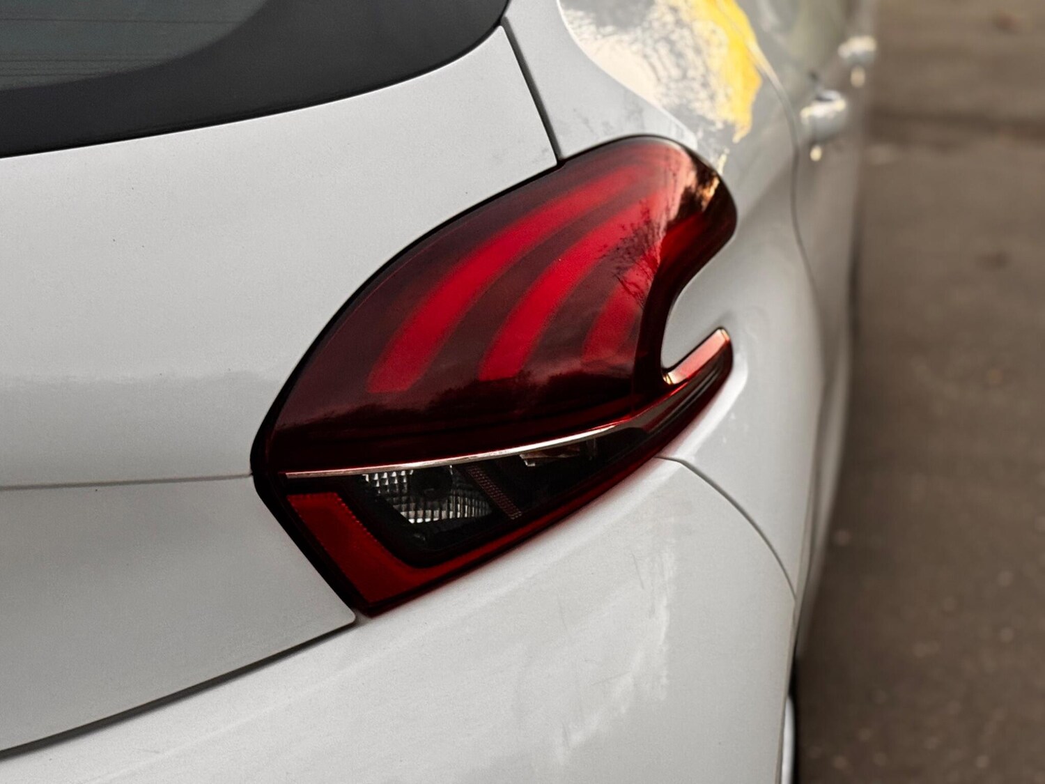 Used Peugeot 208 2018 for sale - 76701639: Photo 21