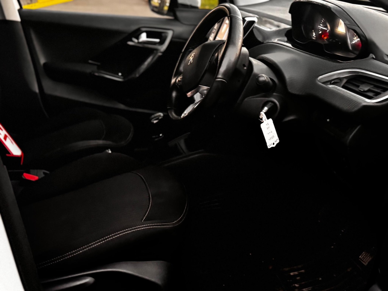 Used Peugeot 208 2018 for sale - 76701639: Photo 23