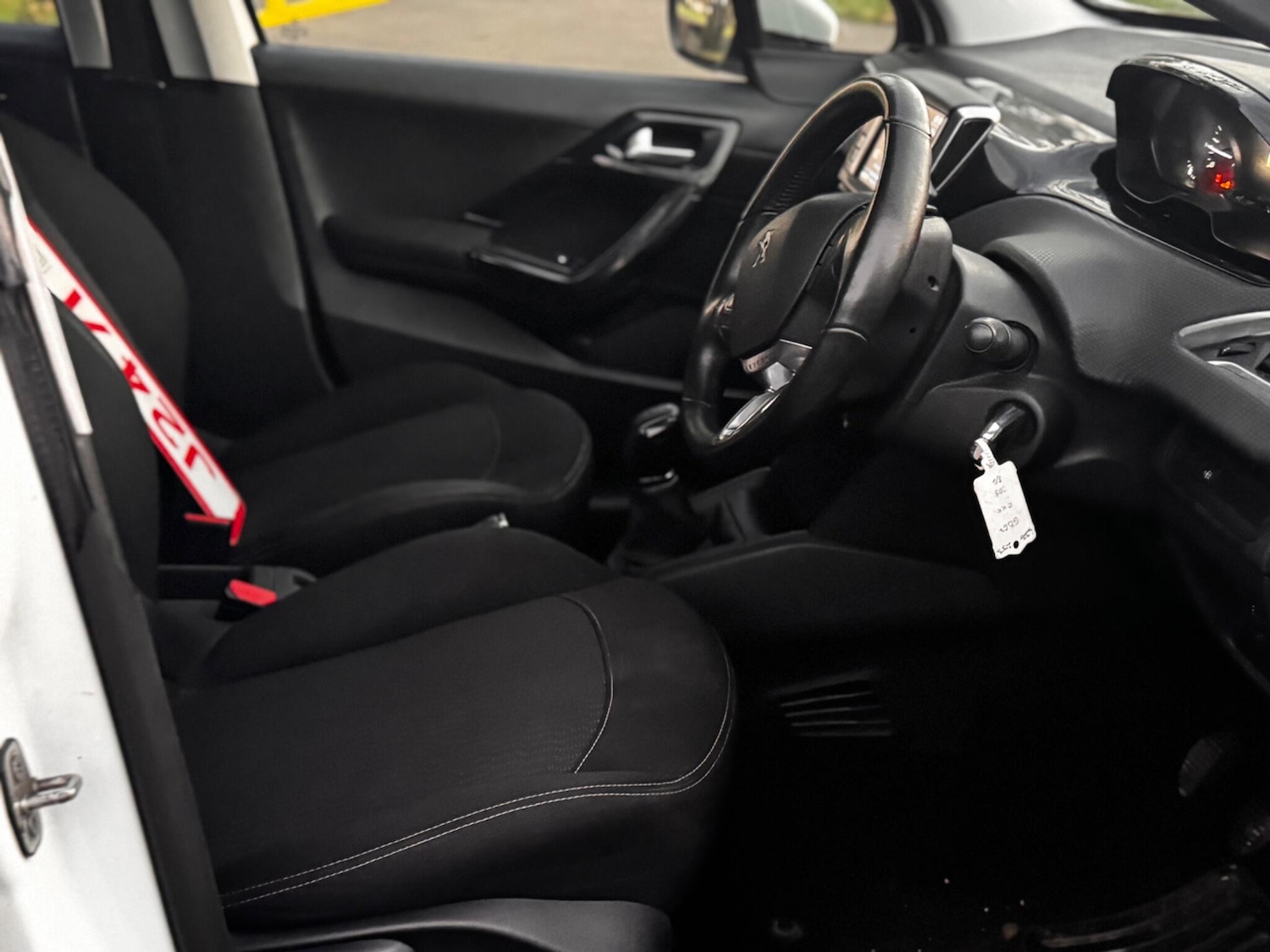 Used Peugeot 208 2018 for sale - 76701639: Photo 24