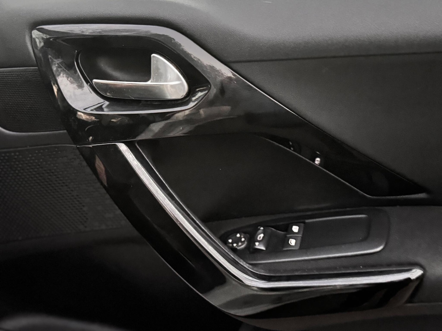 Used Peugeot 208 2018 for sale - 76701639: Photo 26