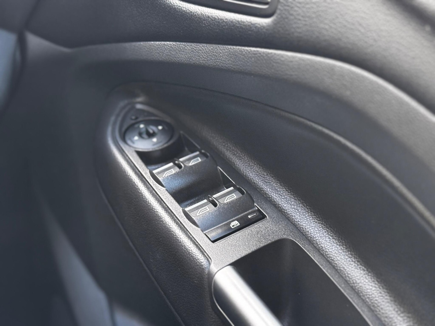 Used Ford Kuga 2017 for sale - 76360665: Photo 19