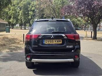Used Mitsubishi Outlander 2016 for sale - 79317048: Photo