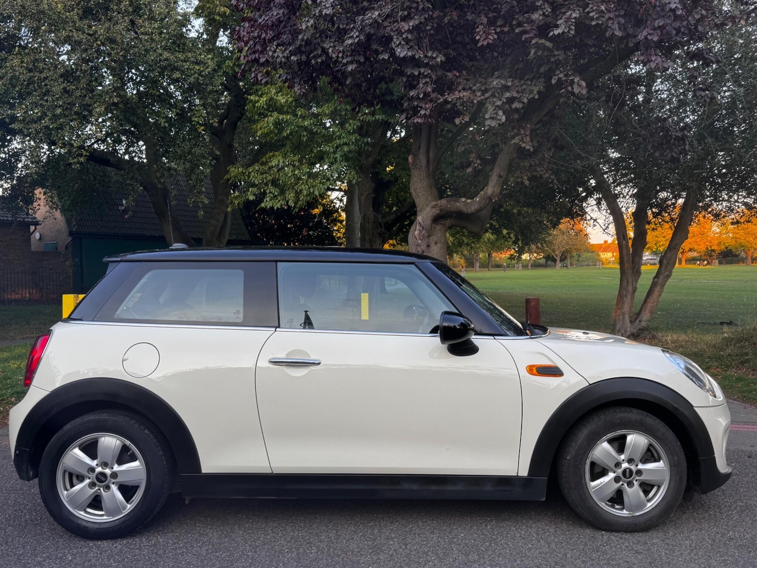 Used MINI Hatch 2015 for sale - 76990464: Photo 2