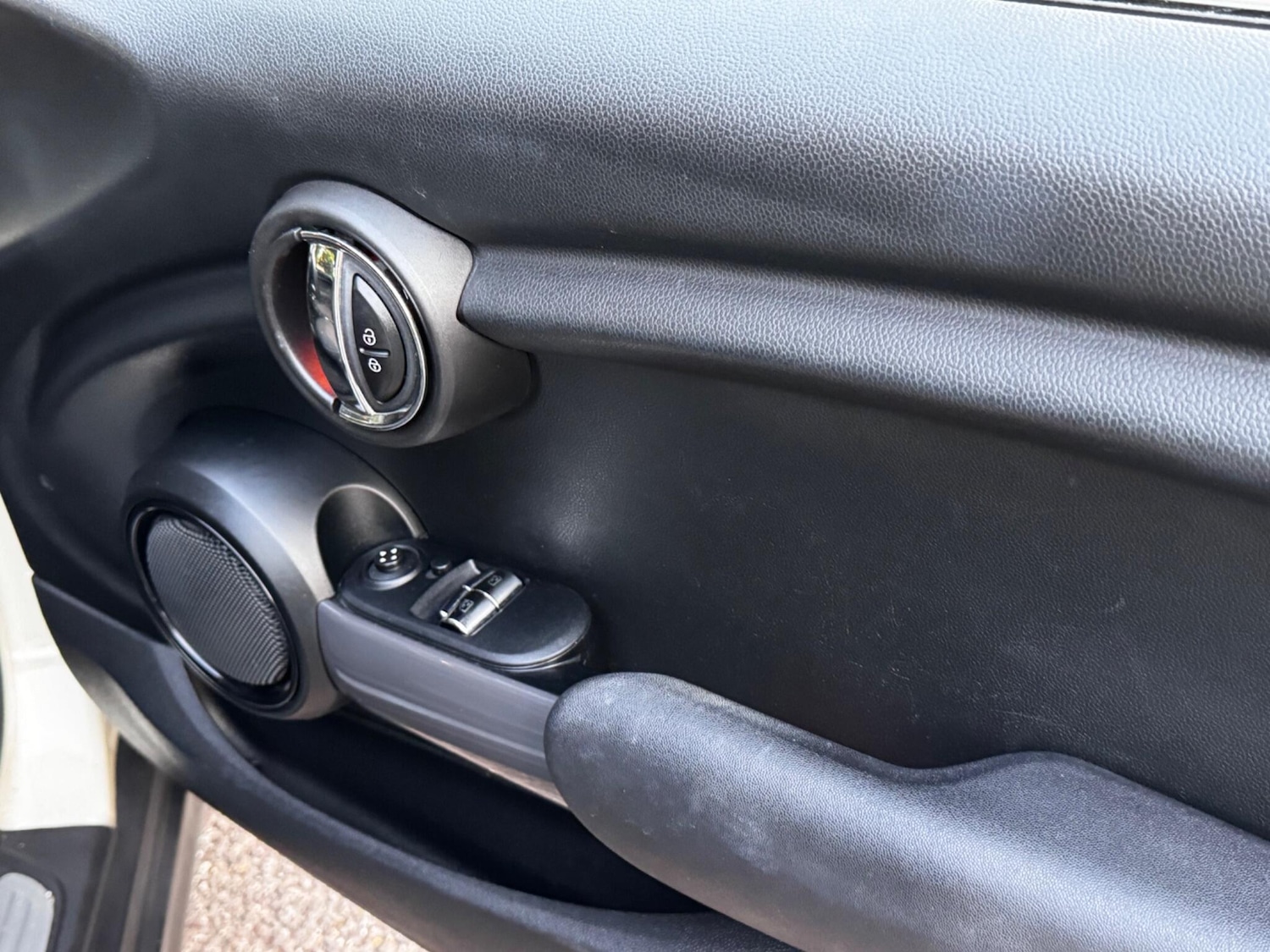 Used MINI Hatch 2015 for sale - 76990464: Photo 23