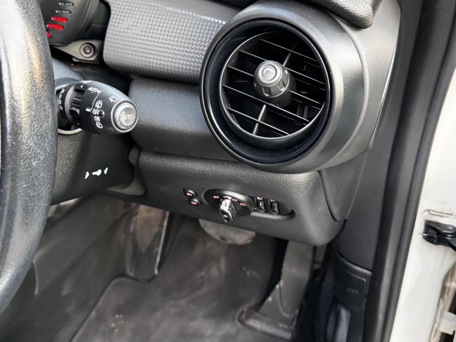 Used MINI Hatch 2015 for sale - 76990464: Photo 24