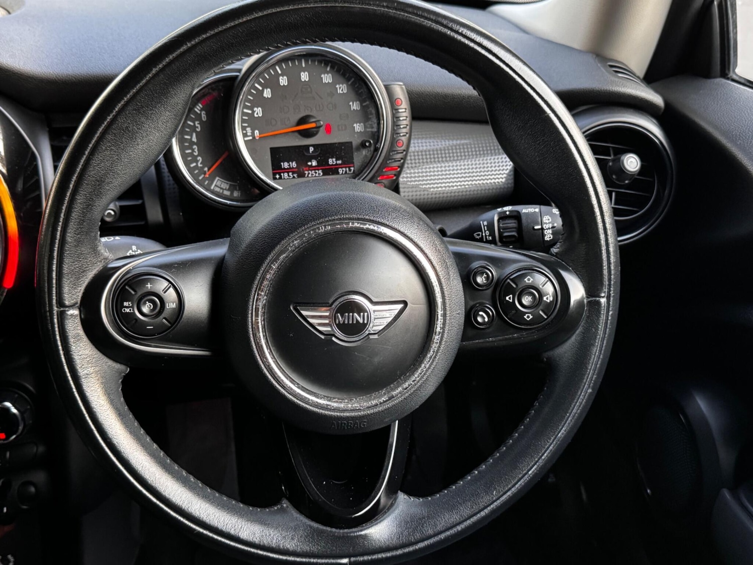 Used MINI Hatch 2015 for sale - 76990464: Photo 29