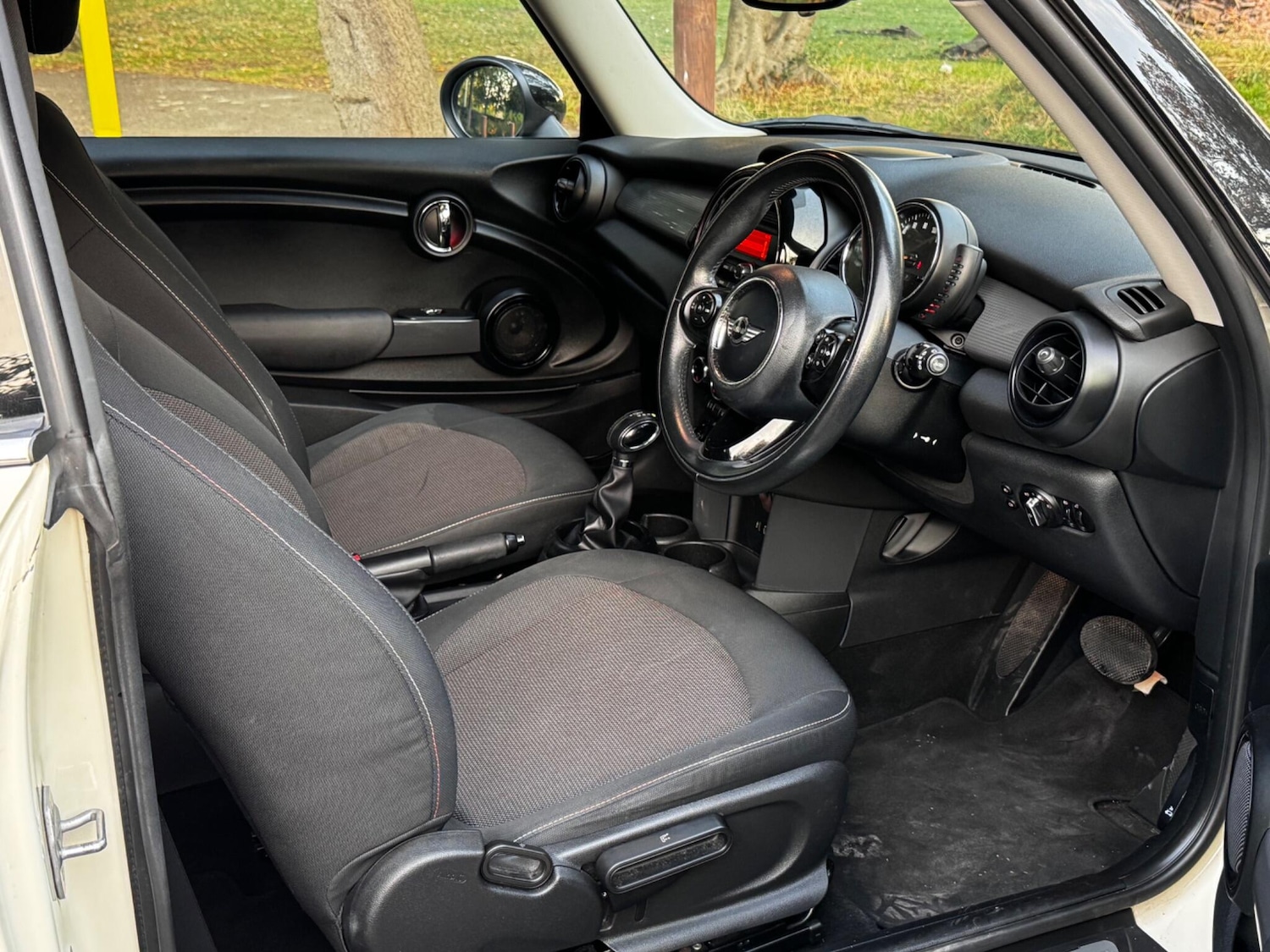 Used MINI Hatch 2015 for sale - 76990464: Photo 47