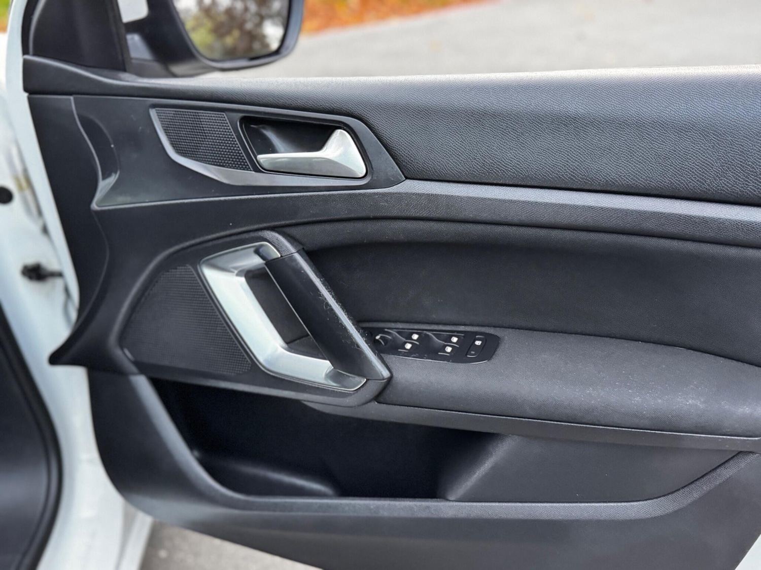 Used Peugeot 308 2016 for sale - 76398002: Photo 16