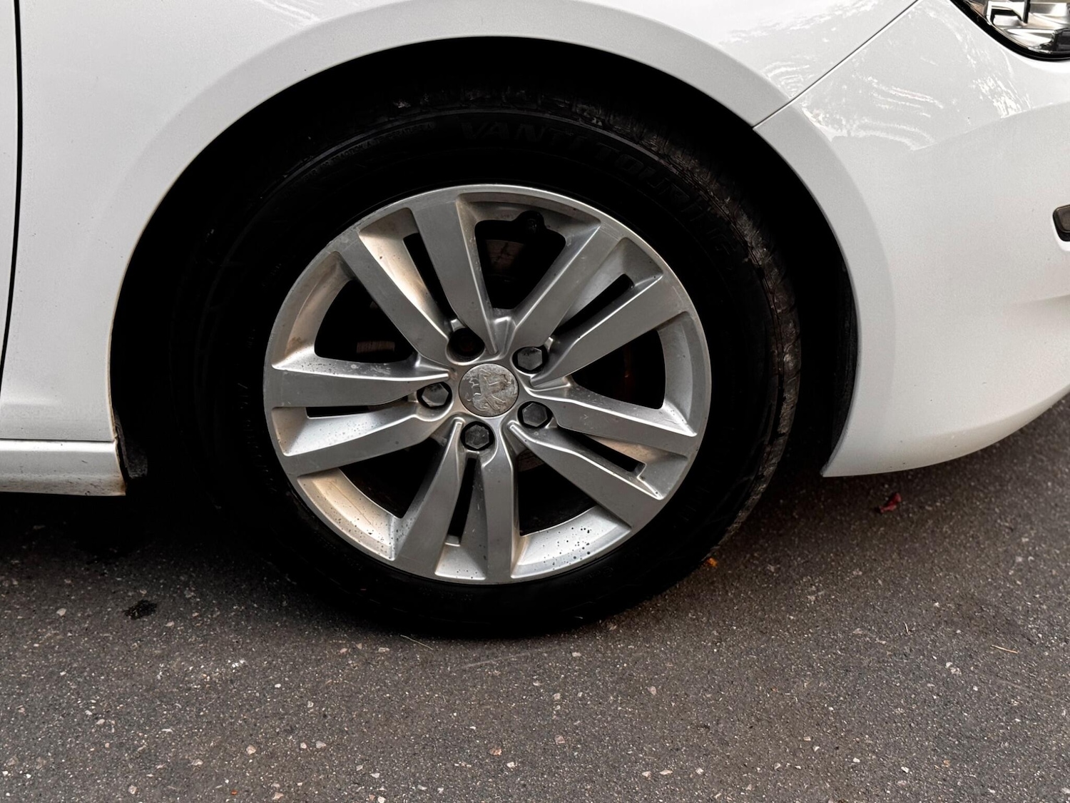 Used Peugeot 308 2016 for sale - 76398002: Photo 24