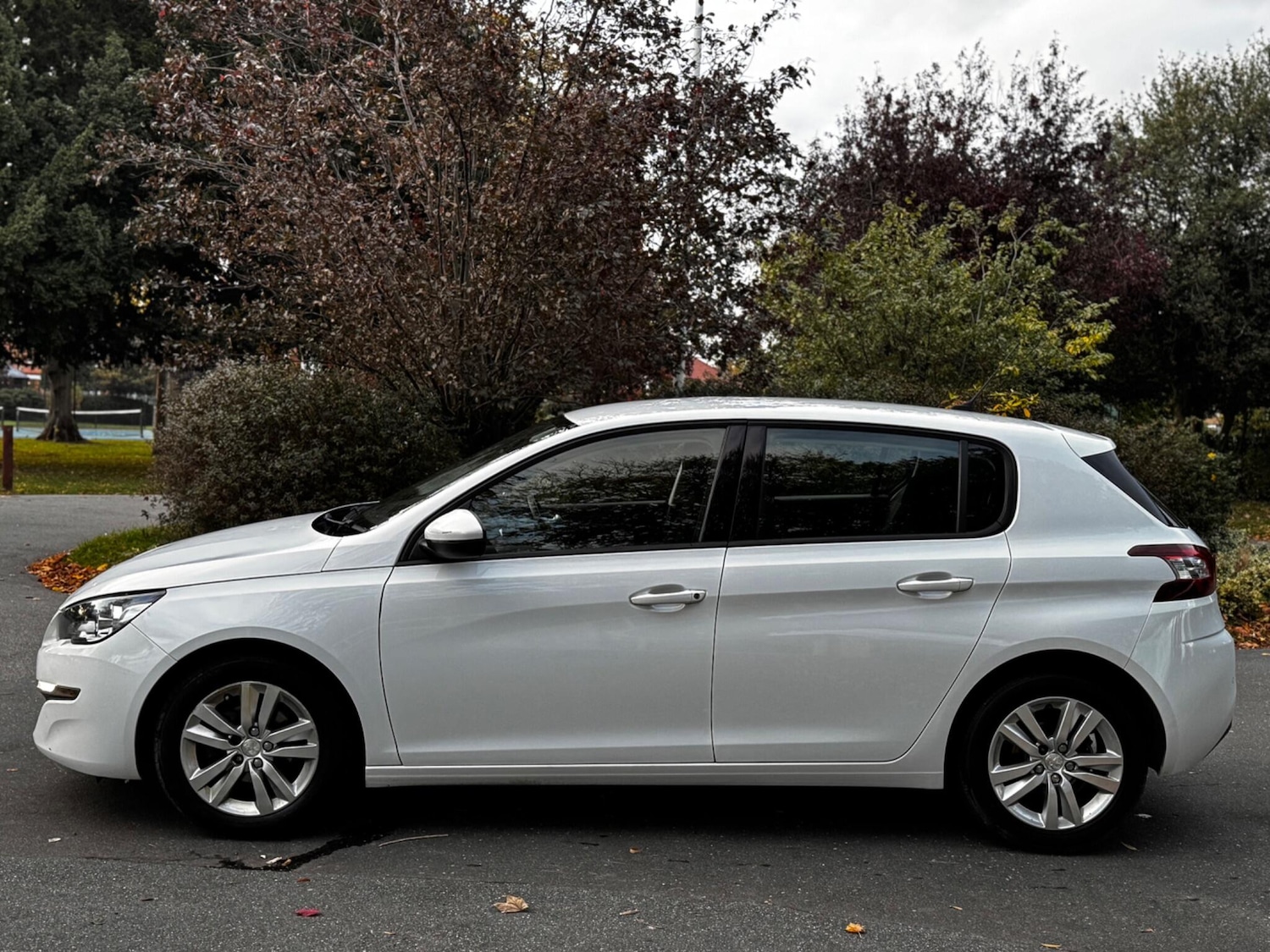 Used Peugeot 308 2016 for sale - 76398002: Photo 6