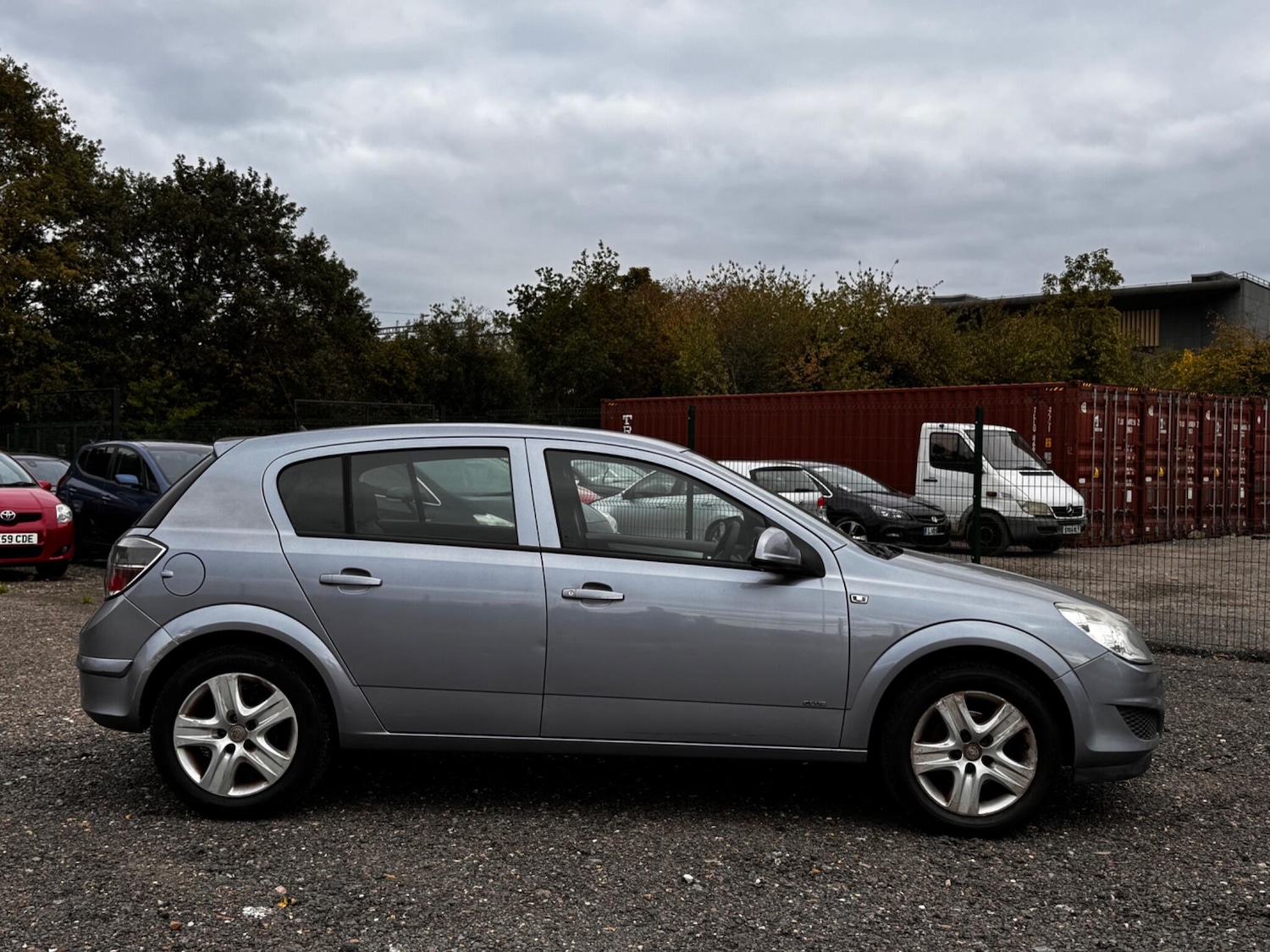 Used Vauxhall Astra 2009 for sale - 76246657: Photo 2