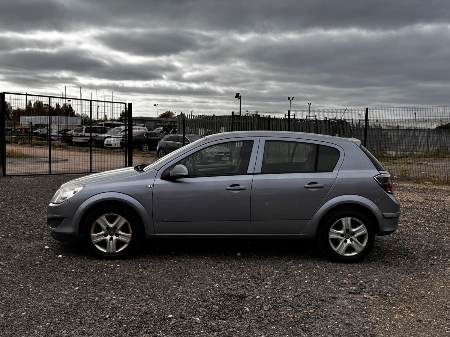 Used Vauxhall Astra 2009 for sale - 76246657: Photo 31