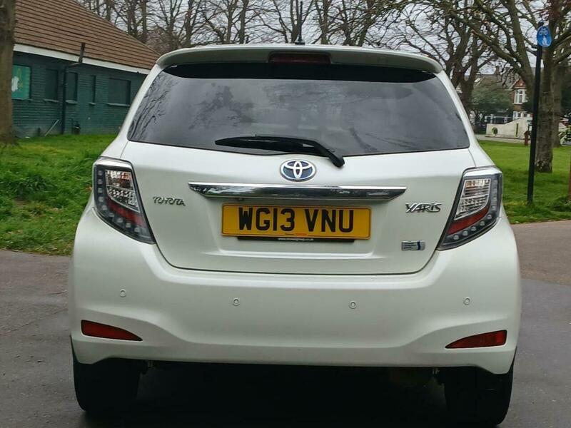 Used Toyota Yaris 2013 for sale - 78047718: Photo 4