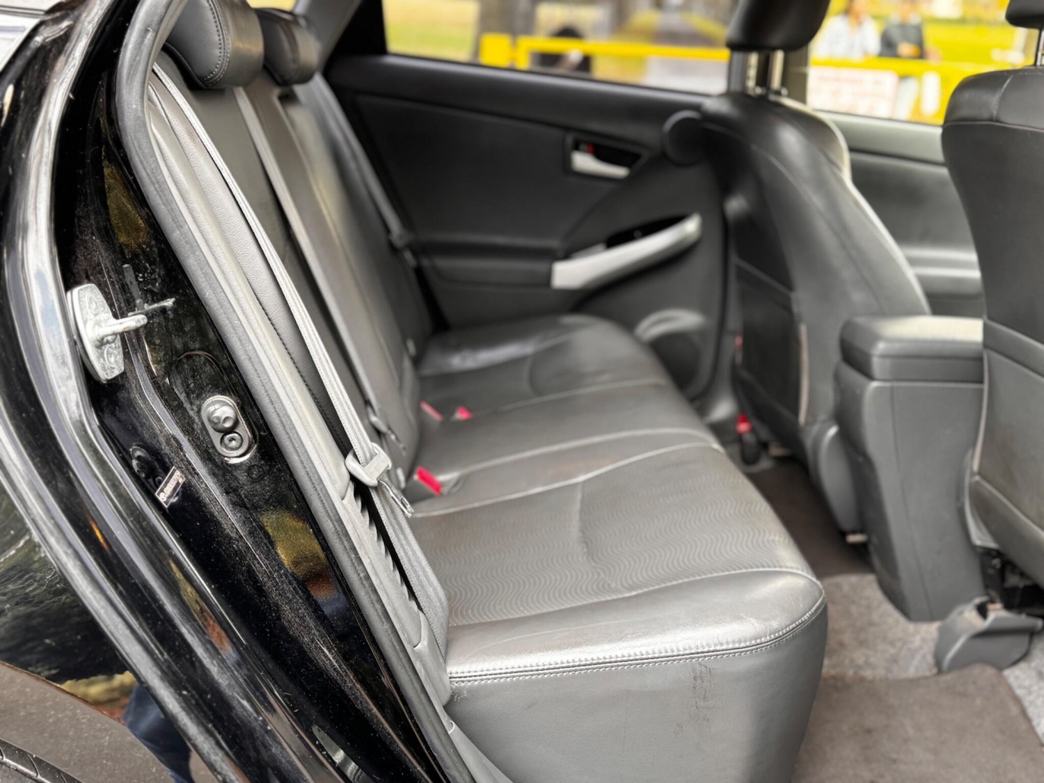 Used Toyota Prius 2010 for sale - 76398844: Photo 25