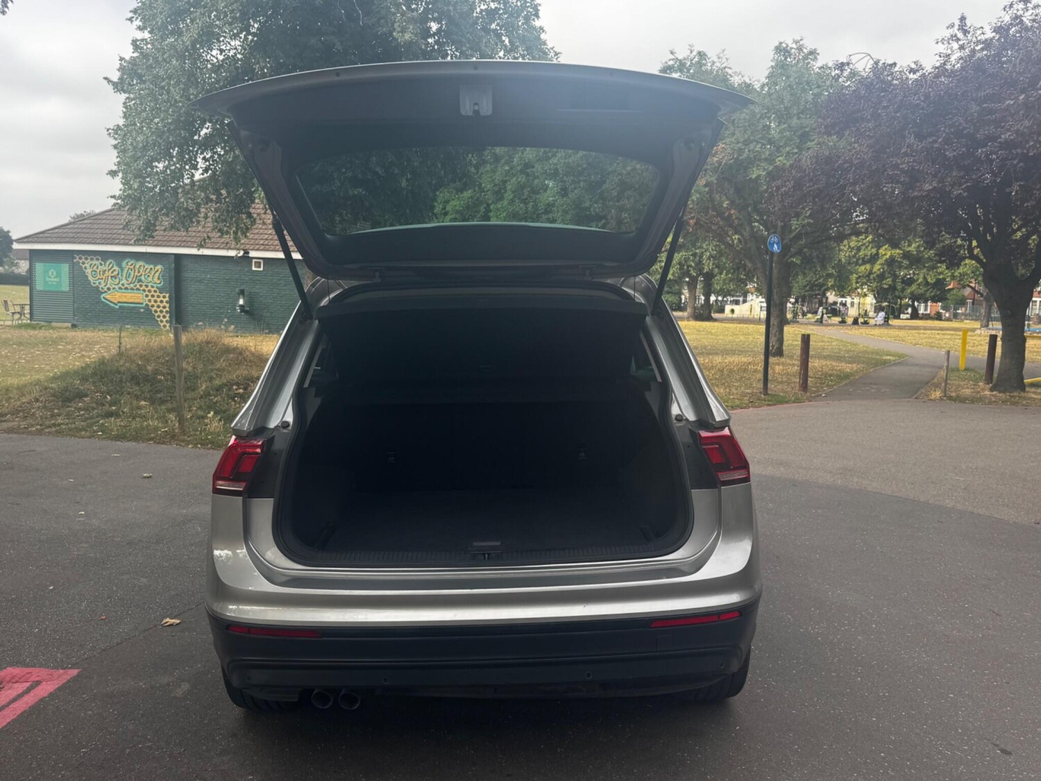Vehicle 29