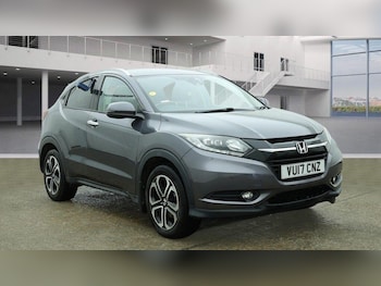 Used Honda HR-V 2017 for sale - 77940728: Photo