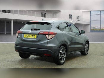Used Honda HR-V 2017 for sale - 77940728: Photo