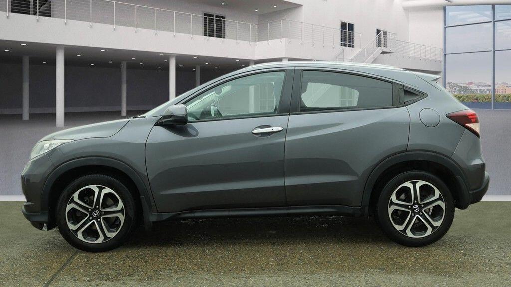 Used Honda HR-V 2017 for sale - 77940728: Photo 6