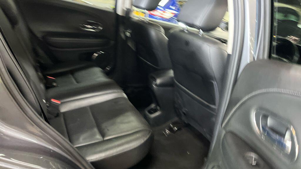 Used Honda HR-V 2017 for sale - 77940728: Photo 8