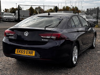 Used Vauxhall Insignia 2019 for sale - 76246743: Photo 3