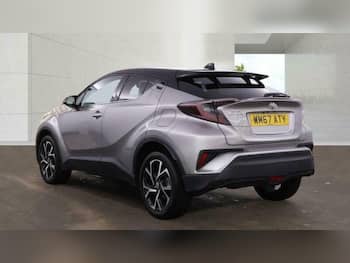 Used Toyota C-HR 2018 for sale - 79645236: Photo