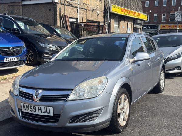 Cheap Vauxhall Astra (59) - 1.6i 16v Club 5dr for sale in Dagenham, Greater London