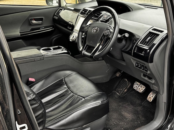 Used Toyota Prius 2024 for sale - 76239369: Photo 24