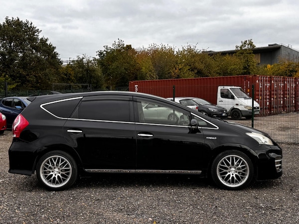 Used Toyota Prius 2024 for sale - 76239369: Photo 3