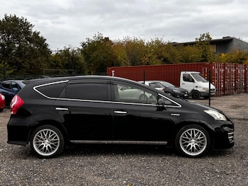 Used Toyota Prius 2024 for sale - 76239369: Photo 3
