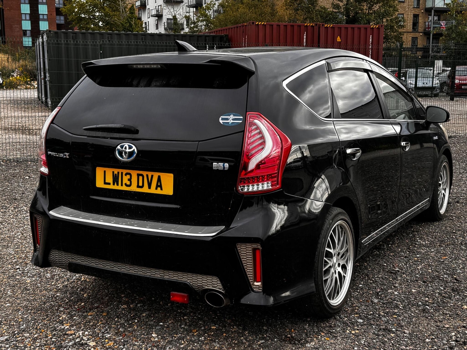 Used Toyota Prius+ 2024 for sale - 76239369: Photo 5