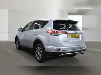 Used Toyota RAV4 2018 for sale - 78417041: Photo
