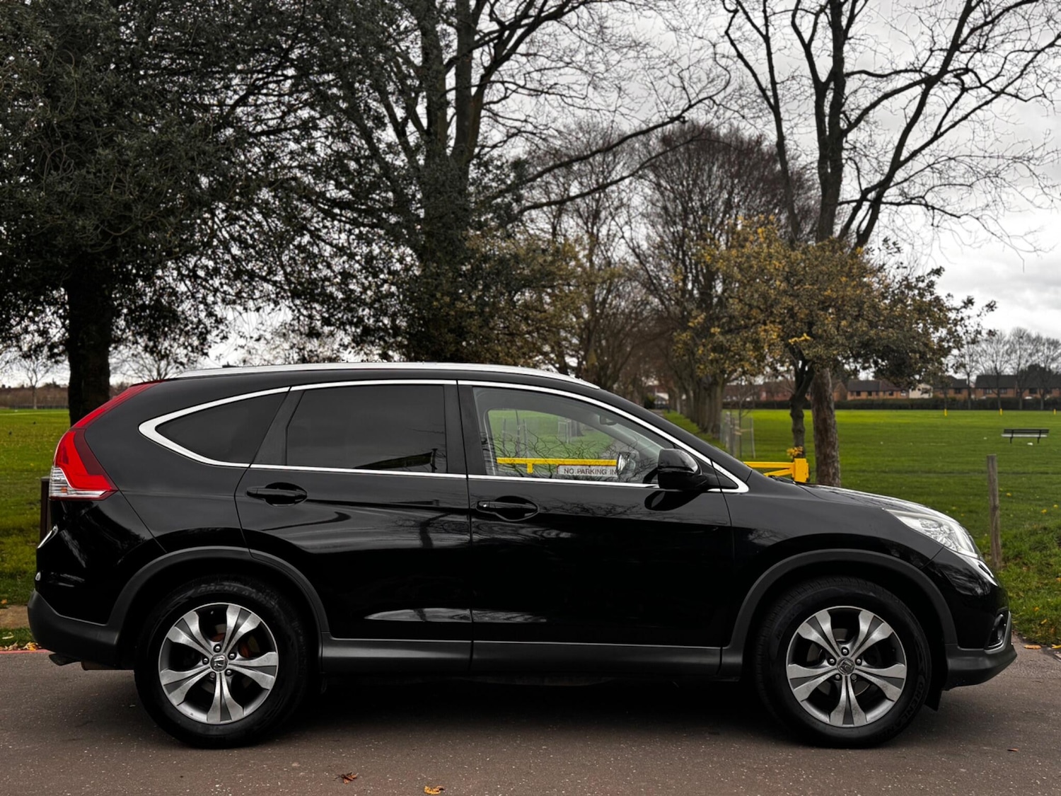 Used Honda CR-V 2014 for sale - 76918640: Photo 2