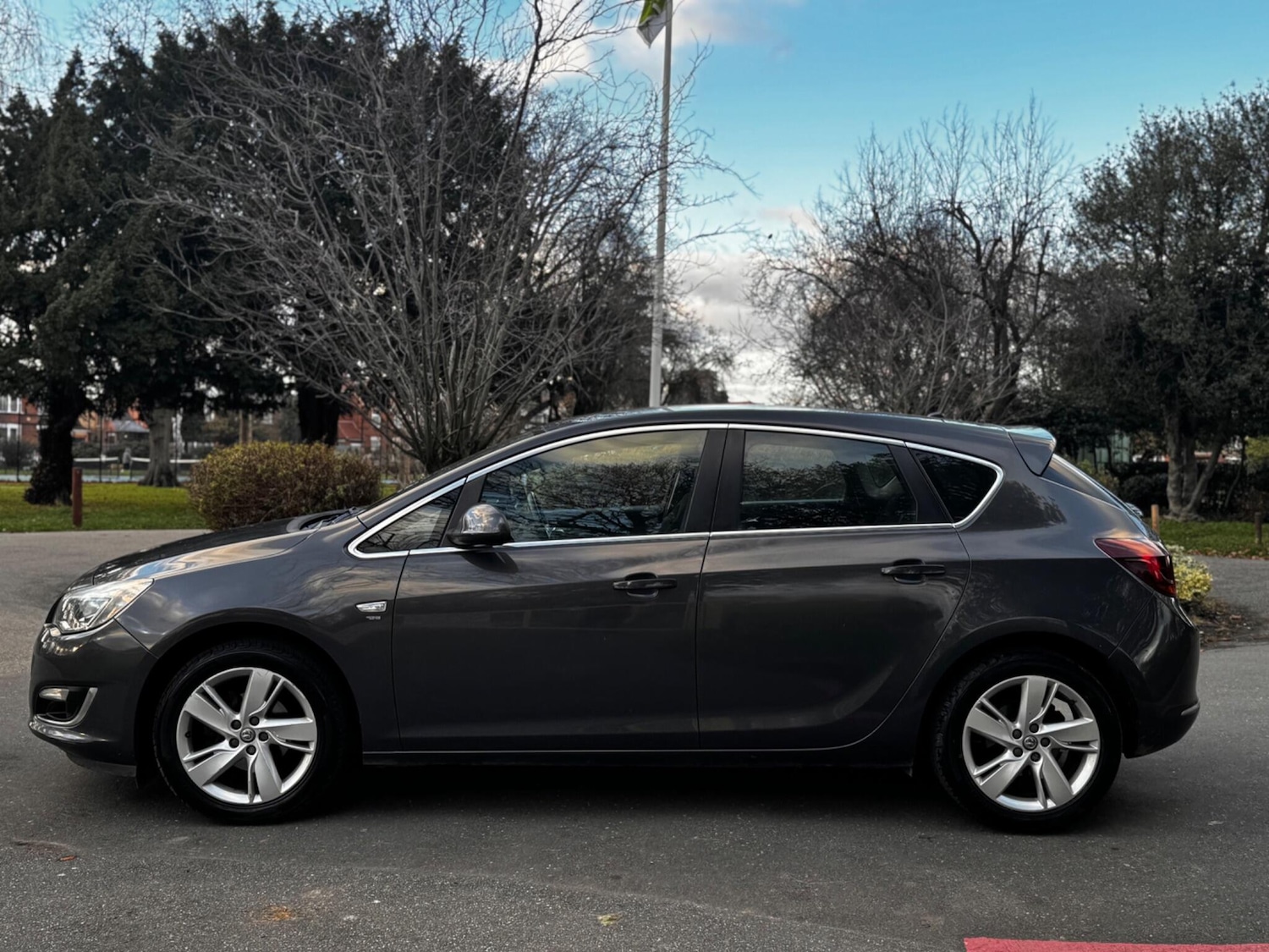 Used Vauxhall Astra 2015 for sale - 77050224: Photo 11