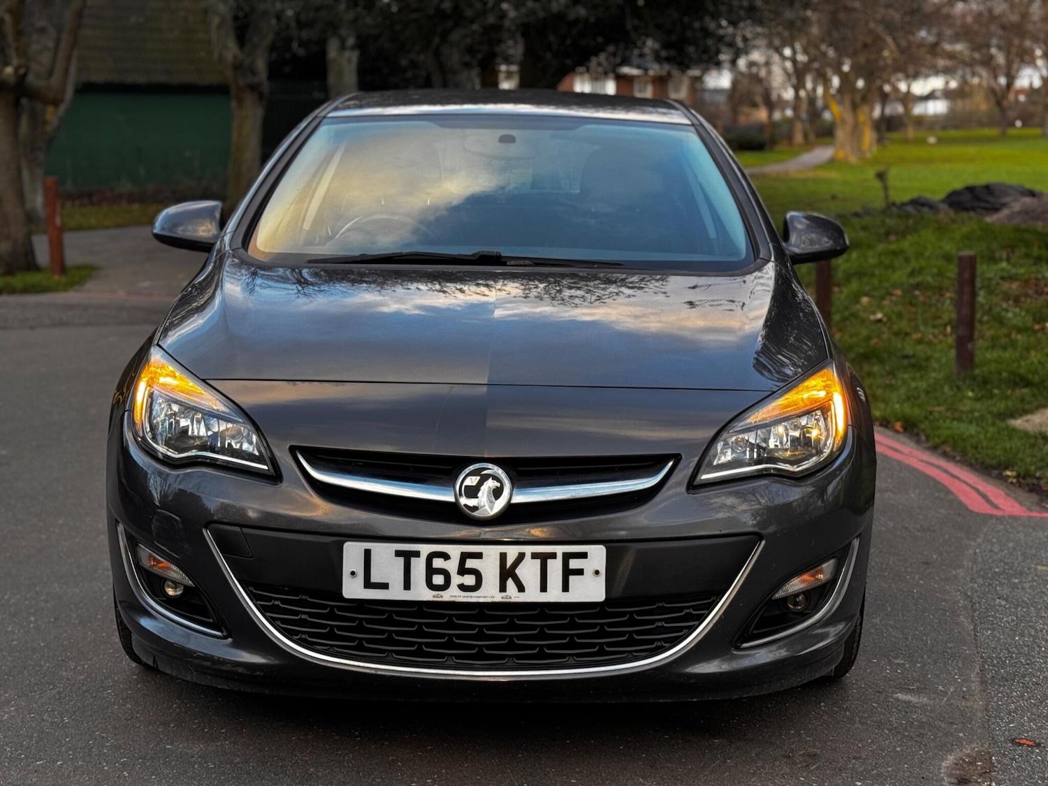 Used Vauxhall Astra 2015 for sale - 77050224: Photo 2