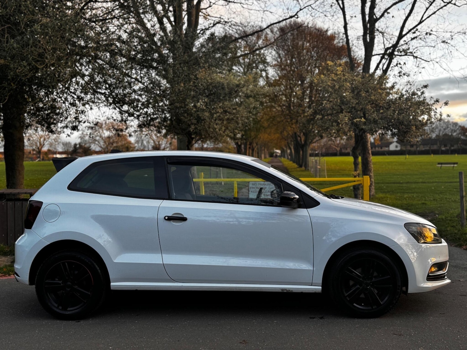 Used Volkswagen Polo 2016 for sale - 76700675: Photo 11