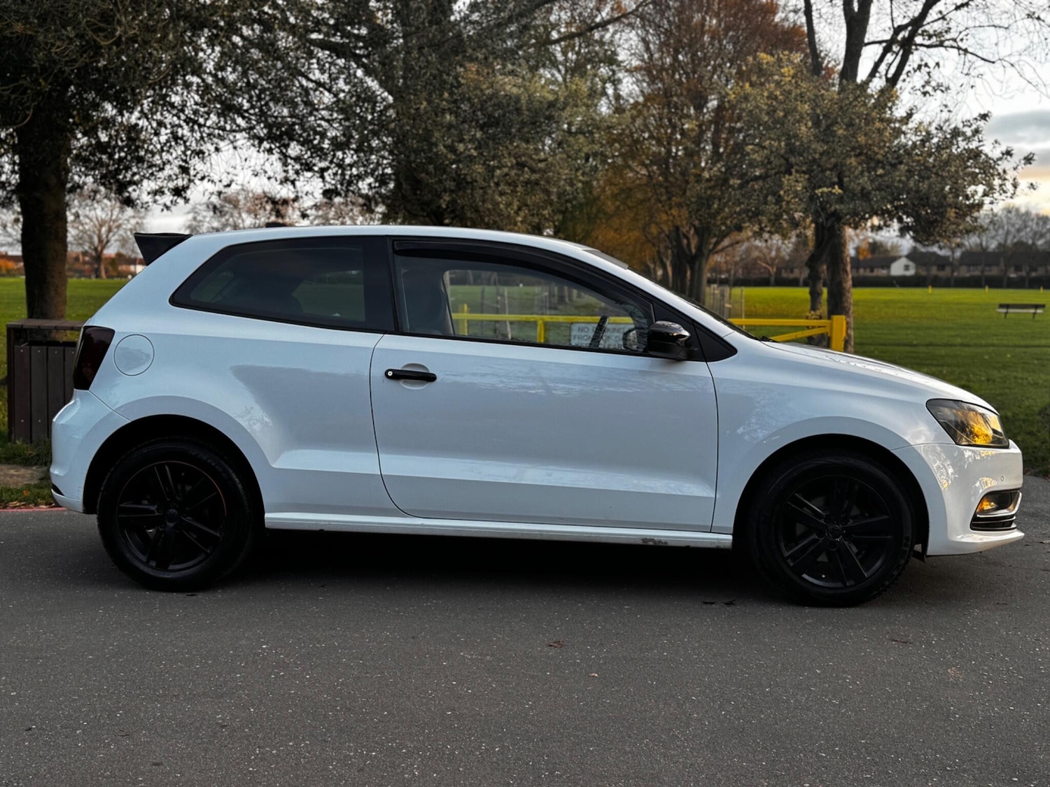 Used Volkswagen Polo 2016 for sale - 76700675: Photo 12