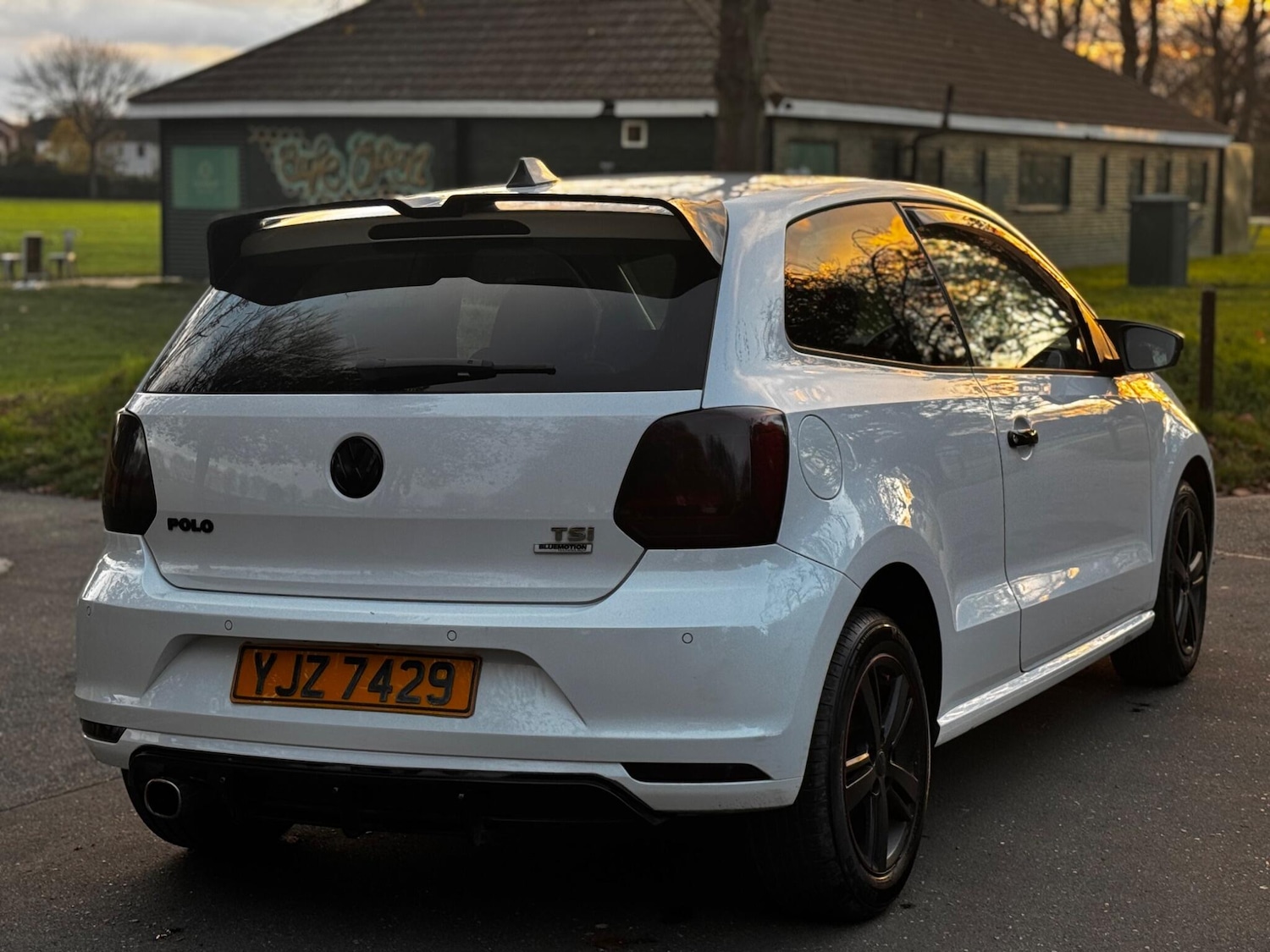 Used Volkswagen Polo 2016 for sale - 76700675: Photo 13
